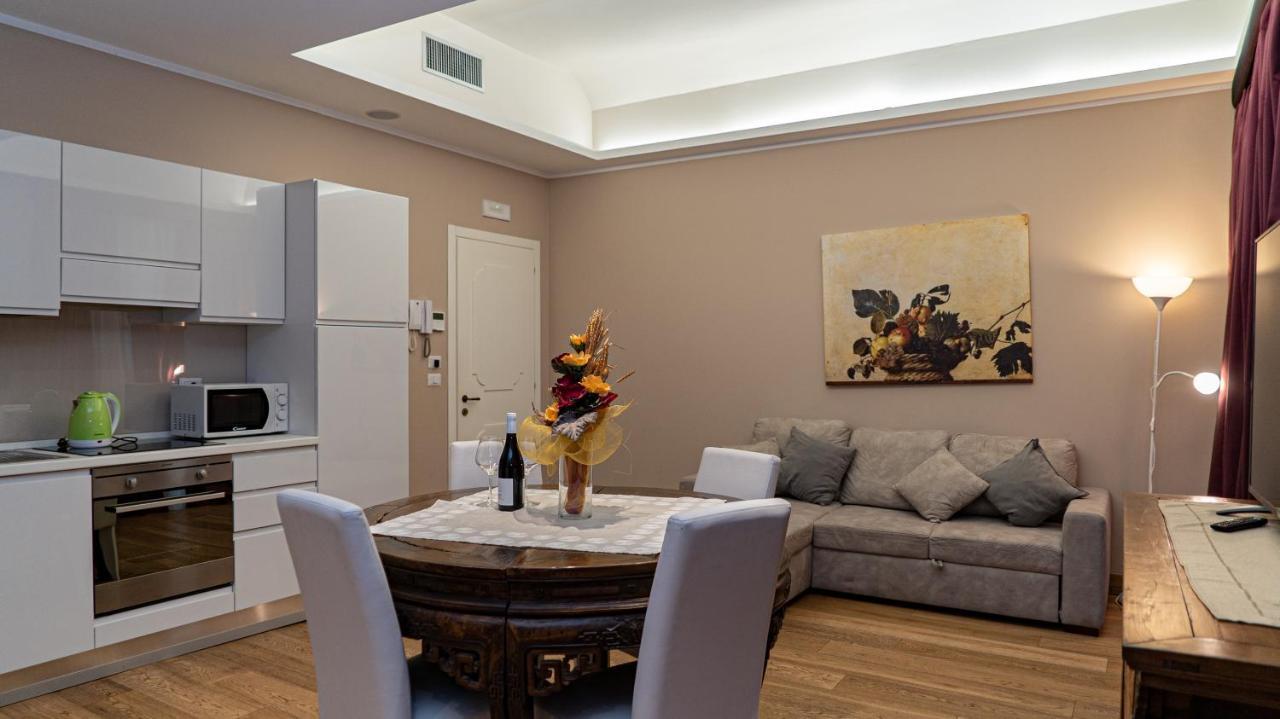 Duca Di Sarro Le Suites Catania Ngoại thất bức ảnh